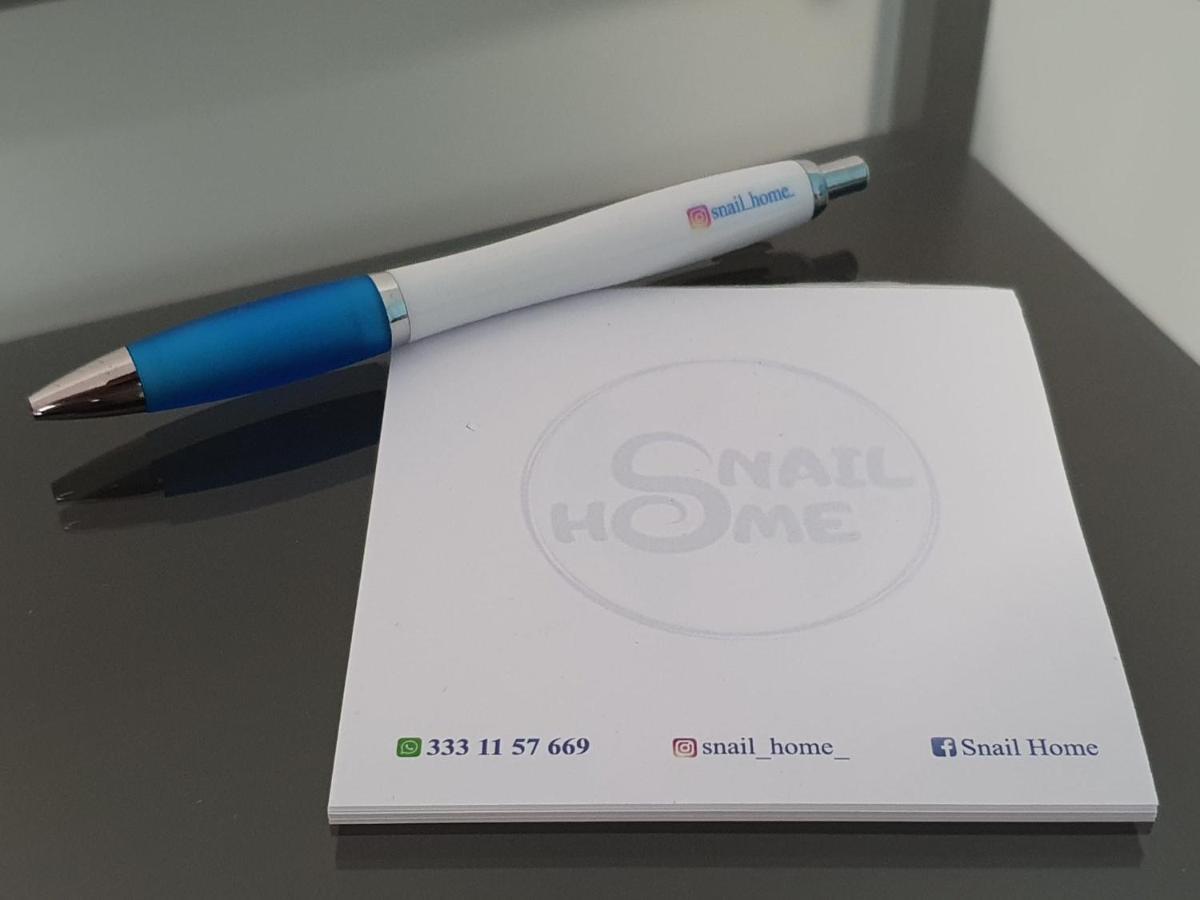 @Home Napoli エクステリア 写真