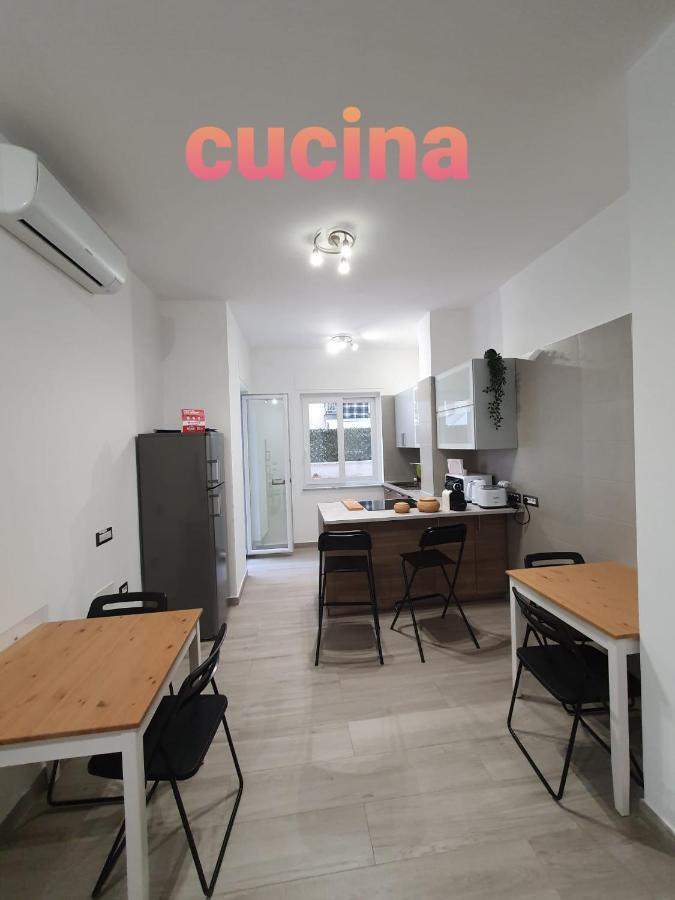 @Home Napoli エクステリア 写真